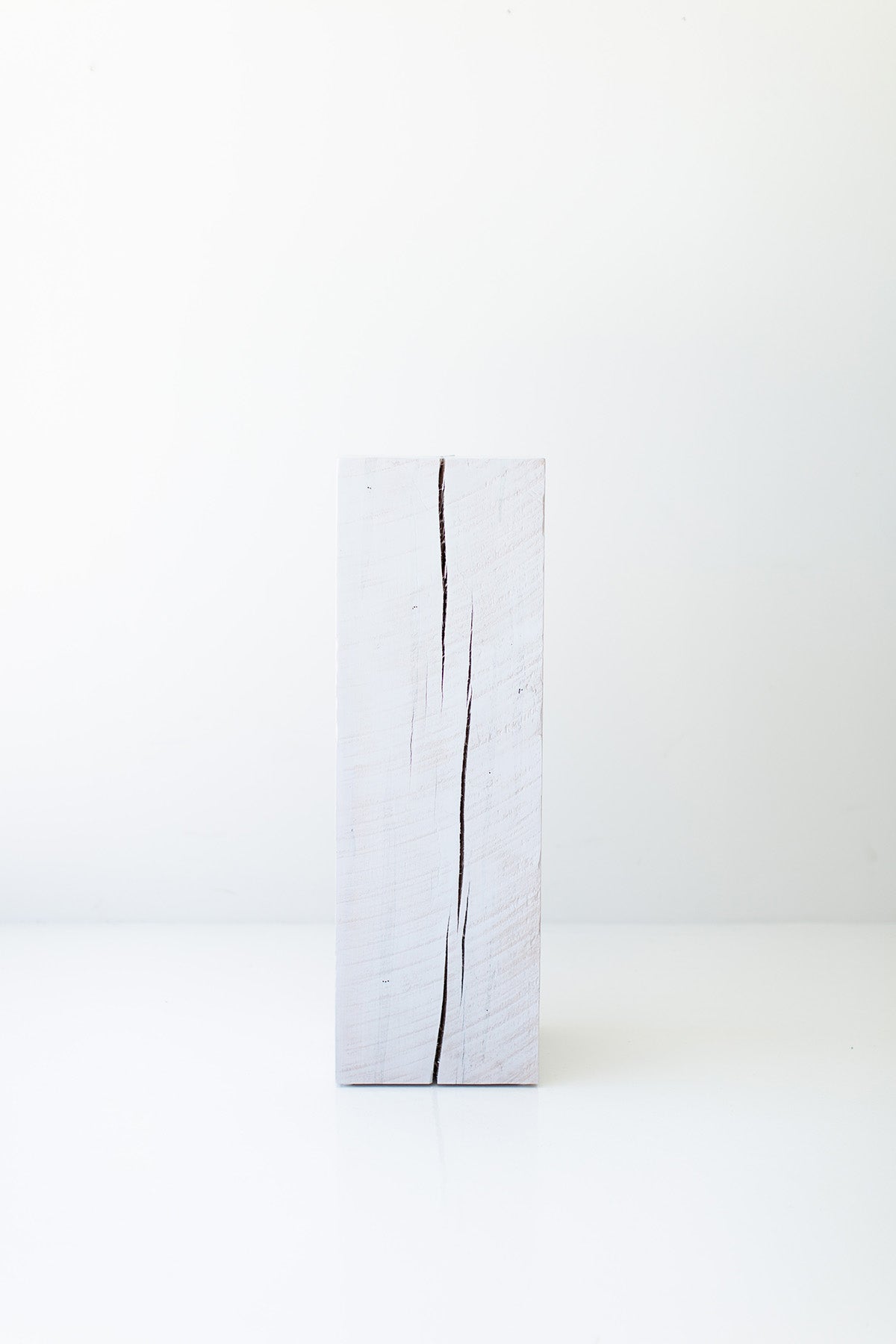 Modern-Pedestal-Display-Stand-White-08