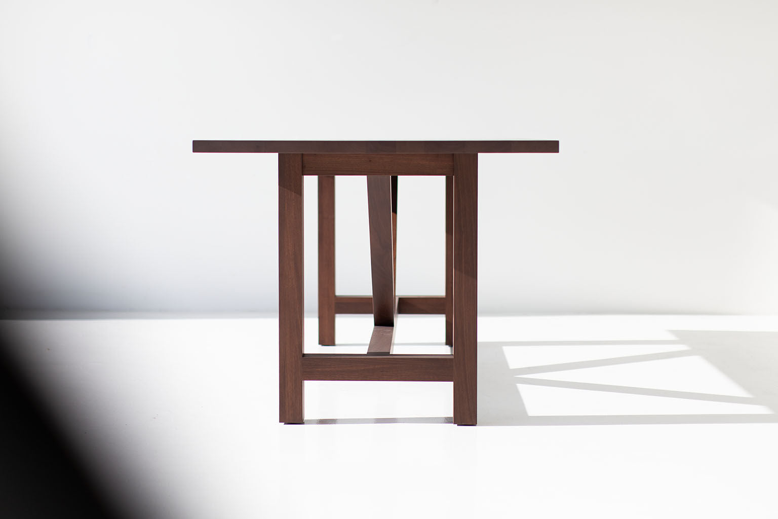 Farm-Table-Walnut-06