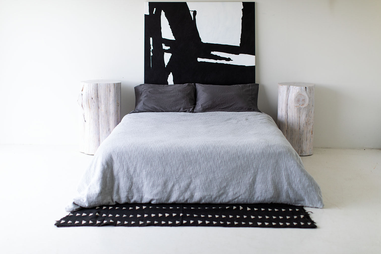 Large-Tree-Stump-Side-Tables-Black-05