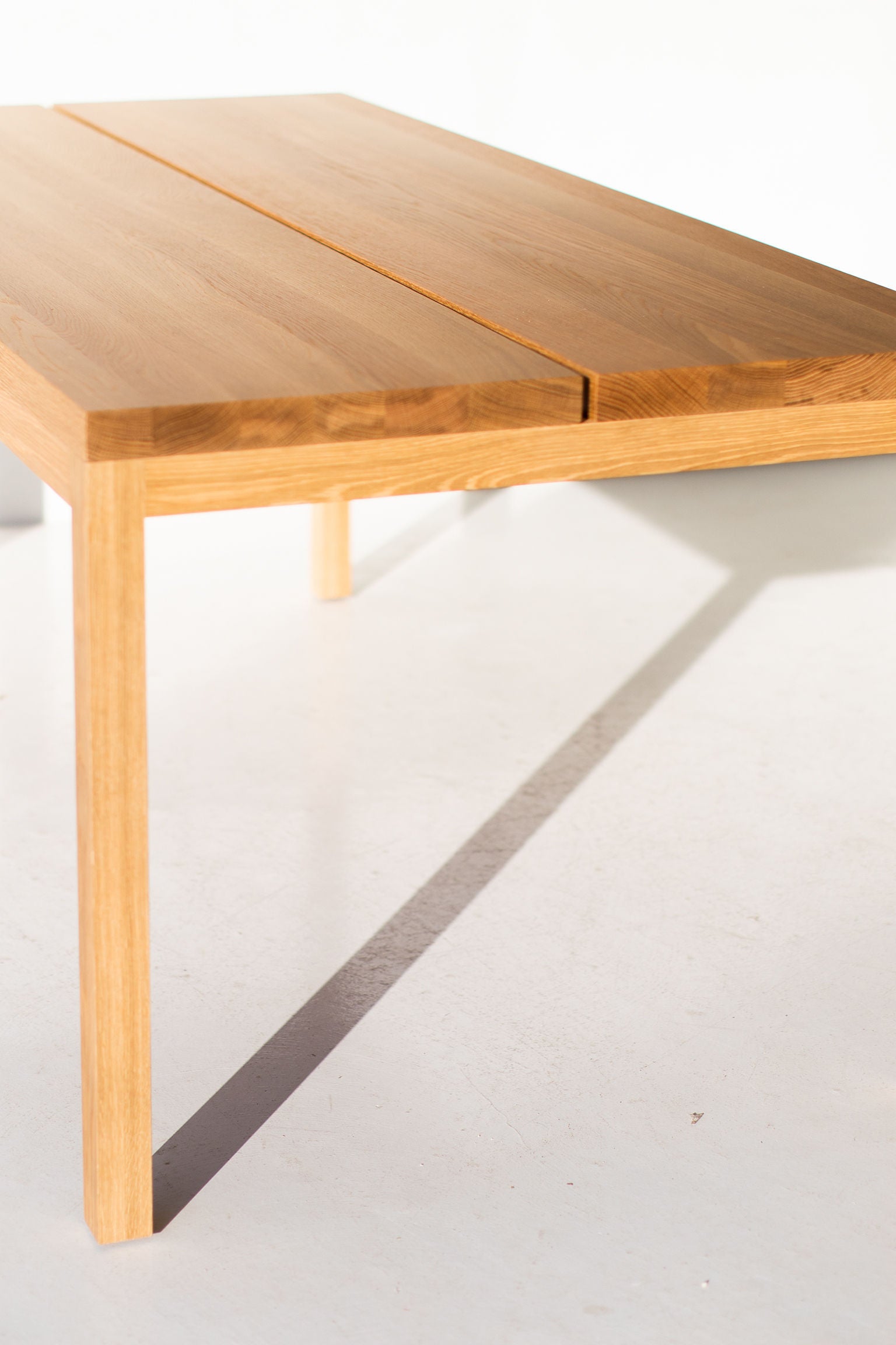 Modern-Split-Panel-Dining-Table-05