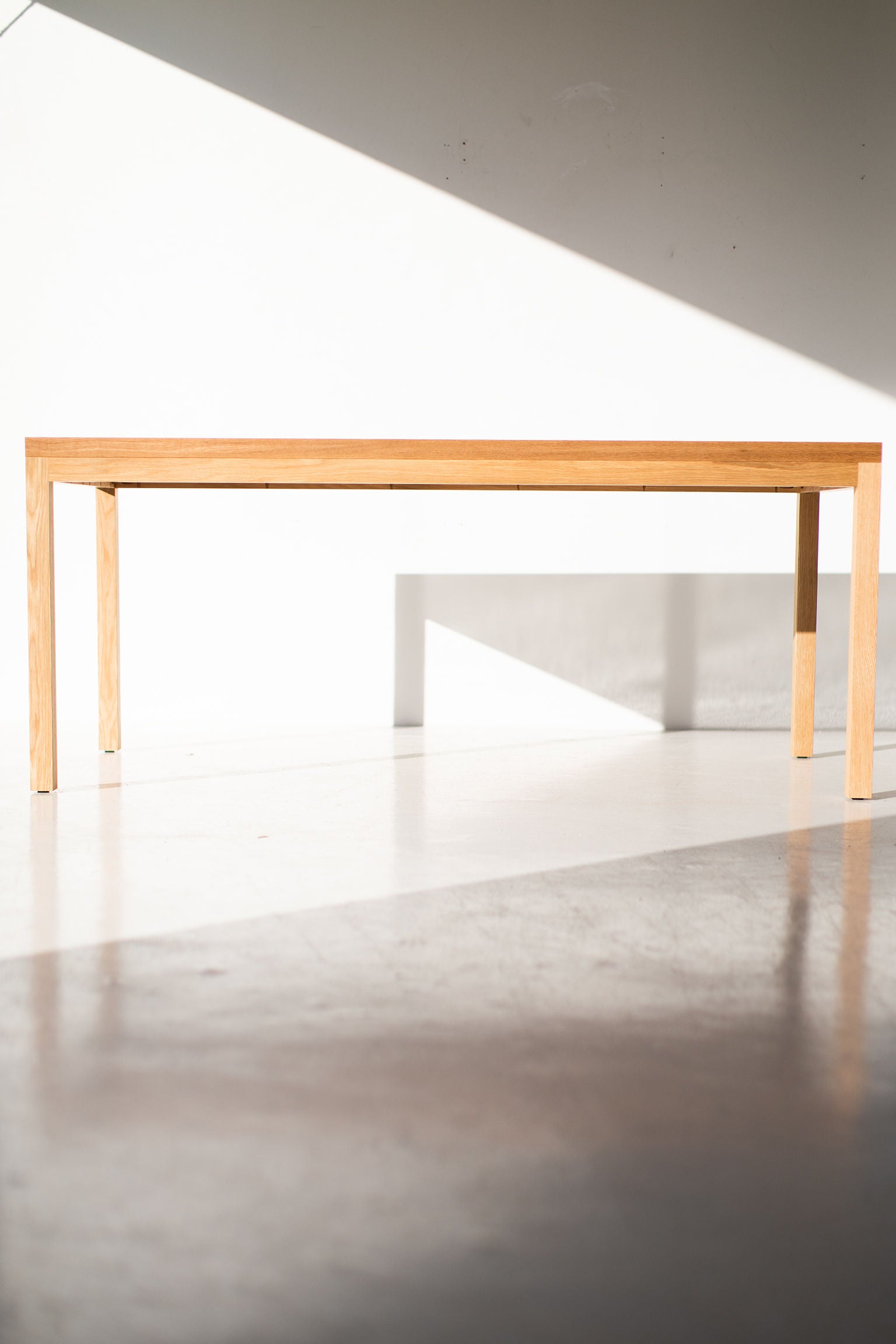 Modern-Split-Panel-Dining-Table-09