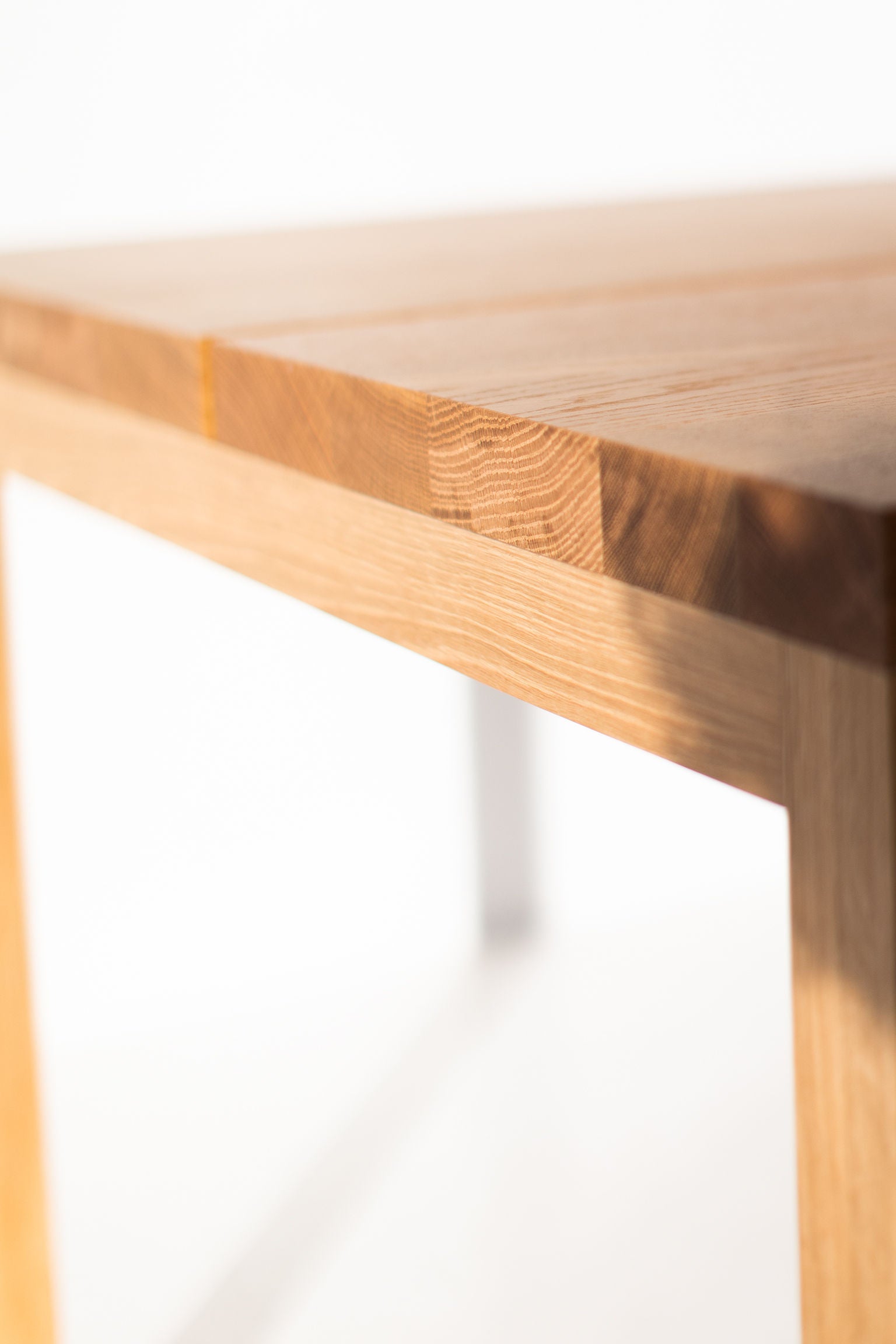 Modern-Split-Panel-Dining-Table-12