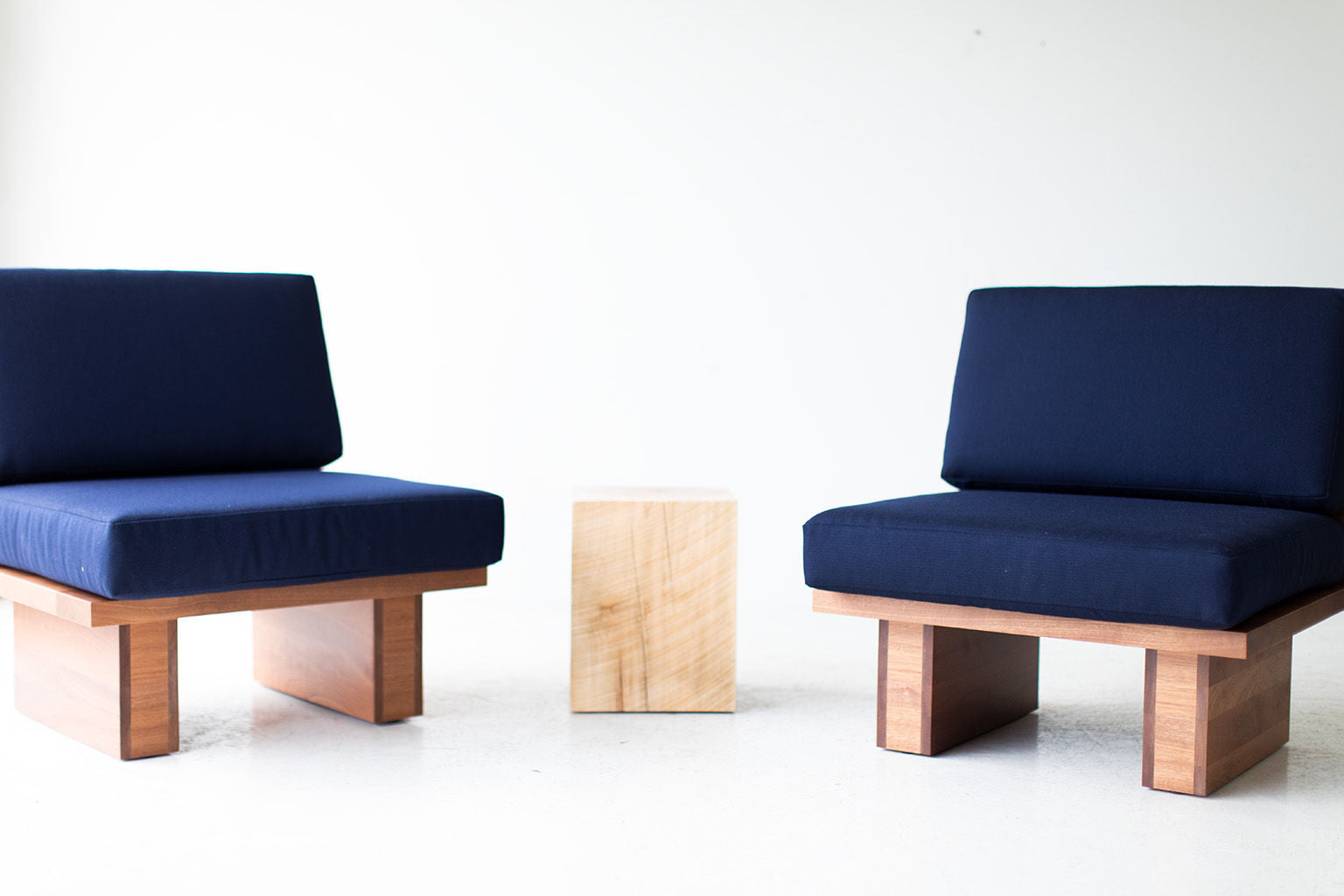 Suelo-Outdoor-Modern-Side-Chair-03