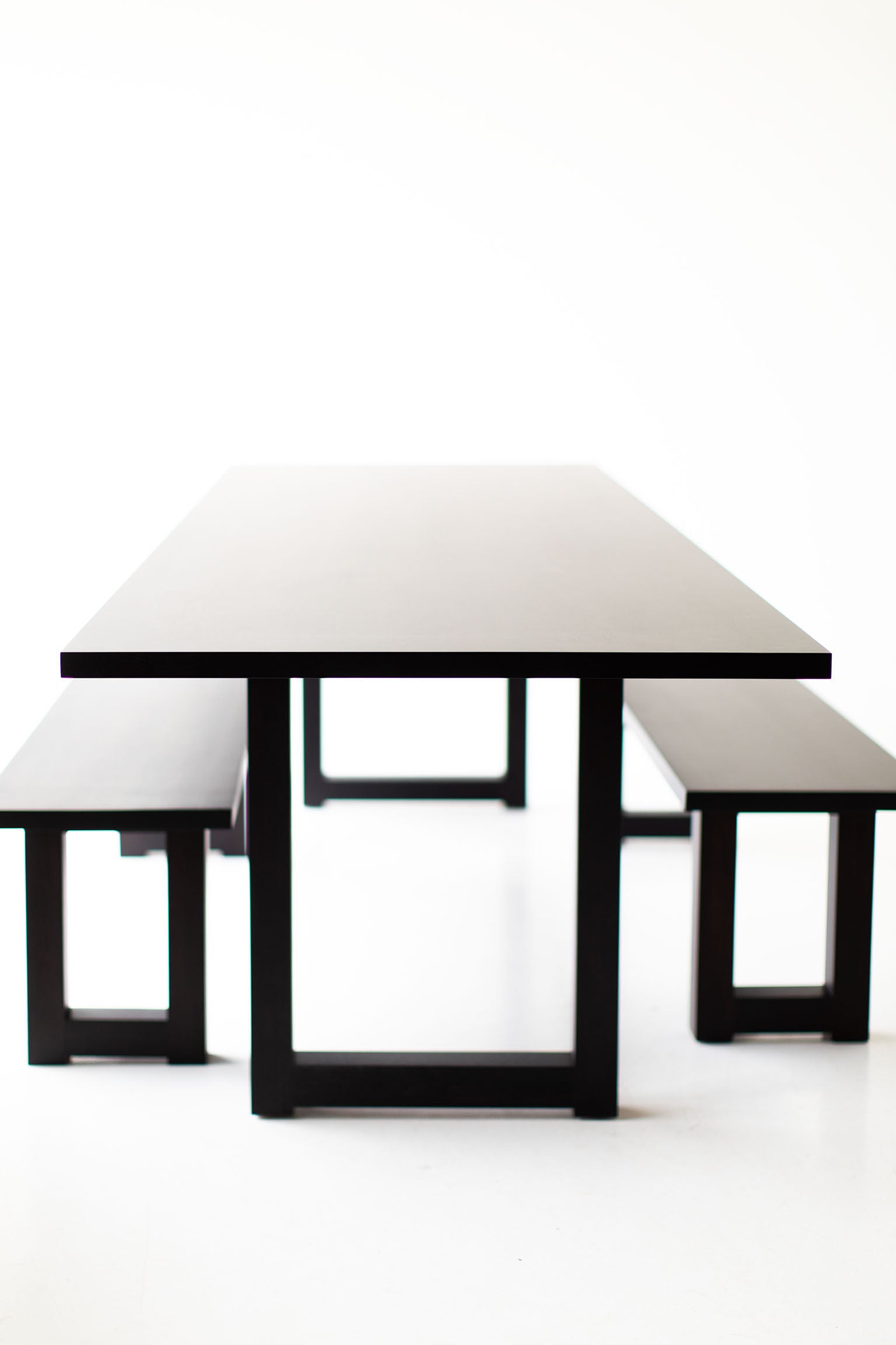 black-dining-table-07