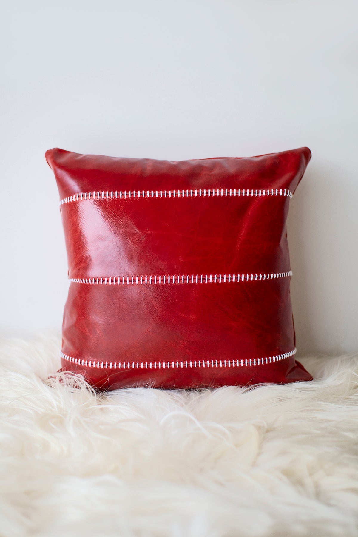 Christmas Throw Pillow in Leather - 0425