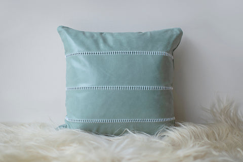 Mode-Collection-Modern-Throw-Pillow-Image-01