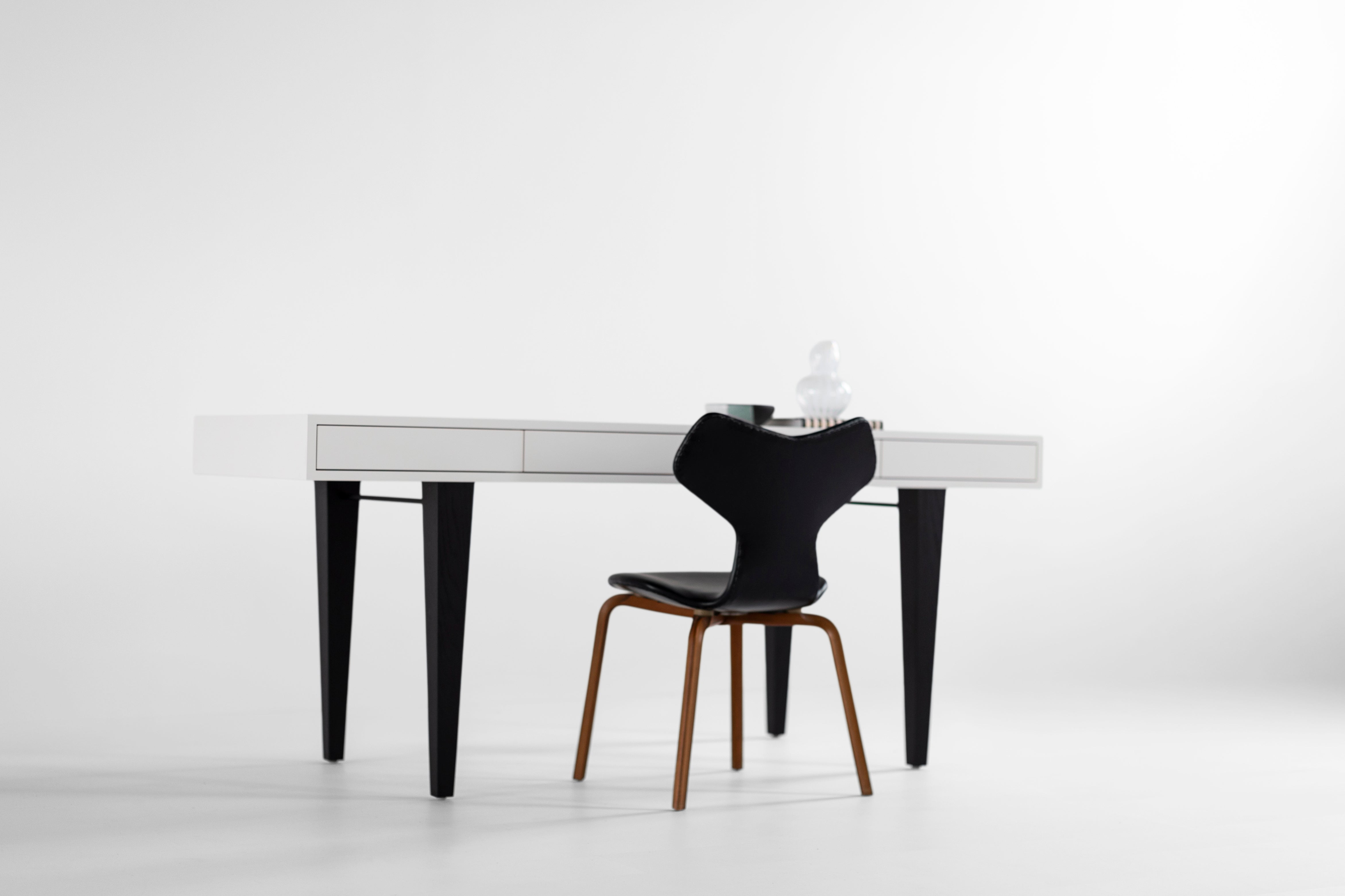 Modern Hobby Desk in White - 2226