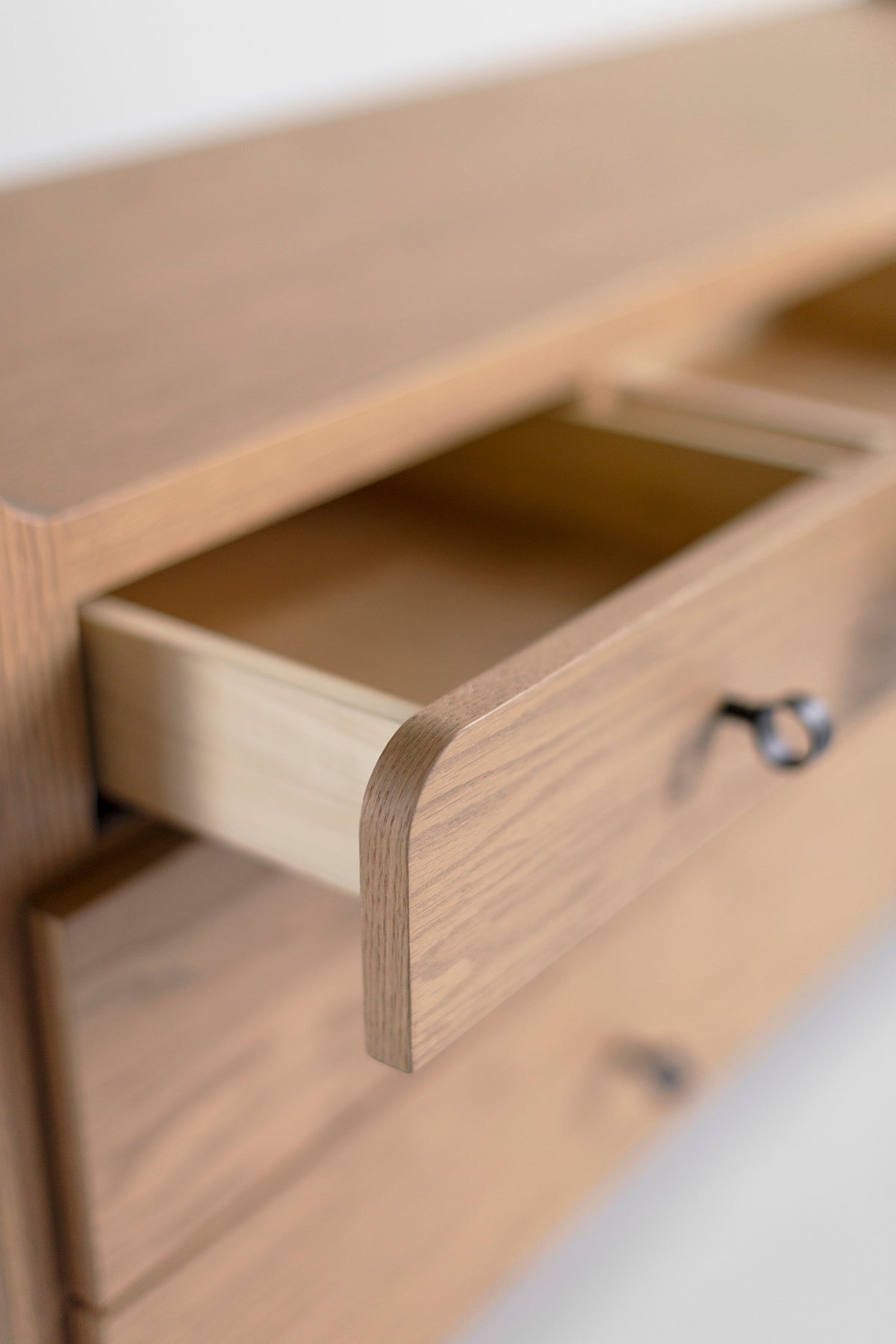 Parker-Dresser-Weathered-Oak-04