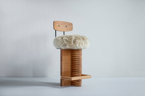 Sheepskin Counter Stool Backrest Cicely, image 1