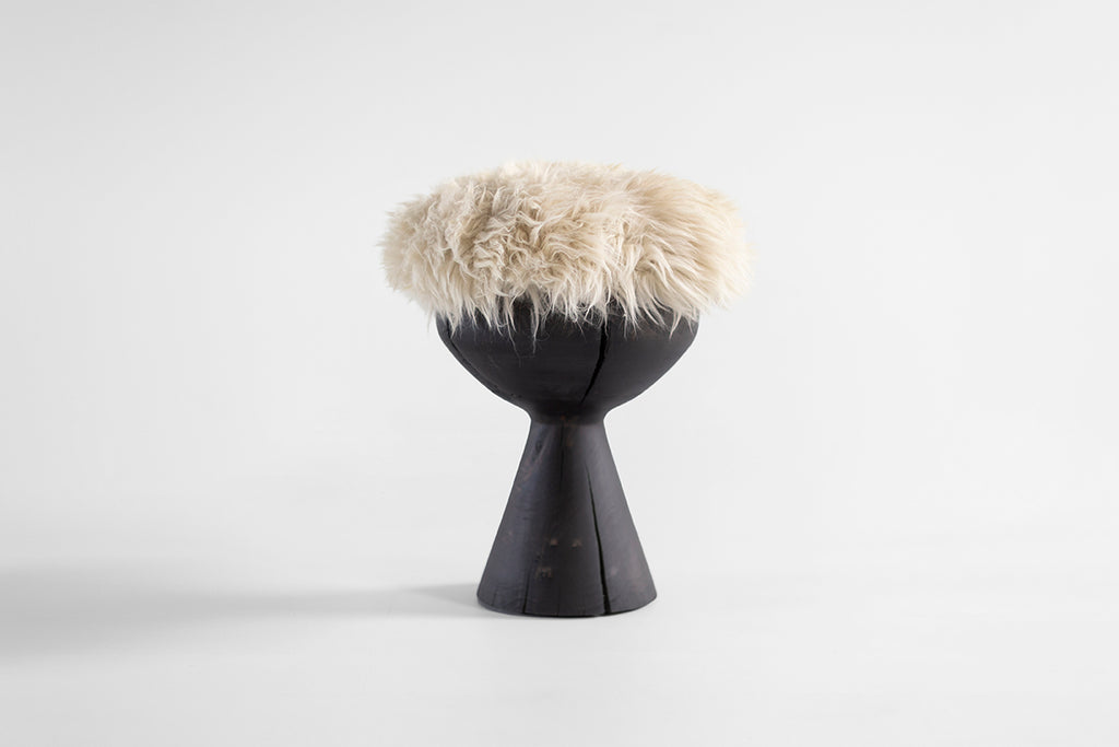 Small-Boca-Stool-Sheepskin-Aged-Finish-01
