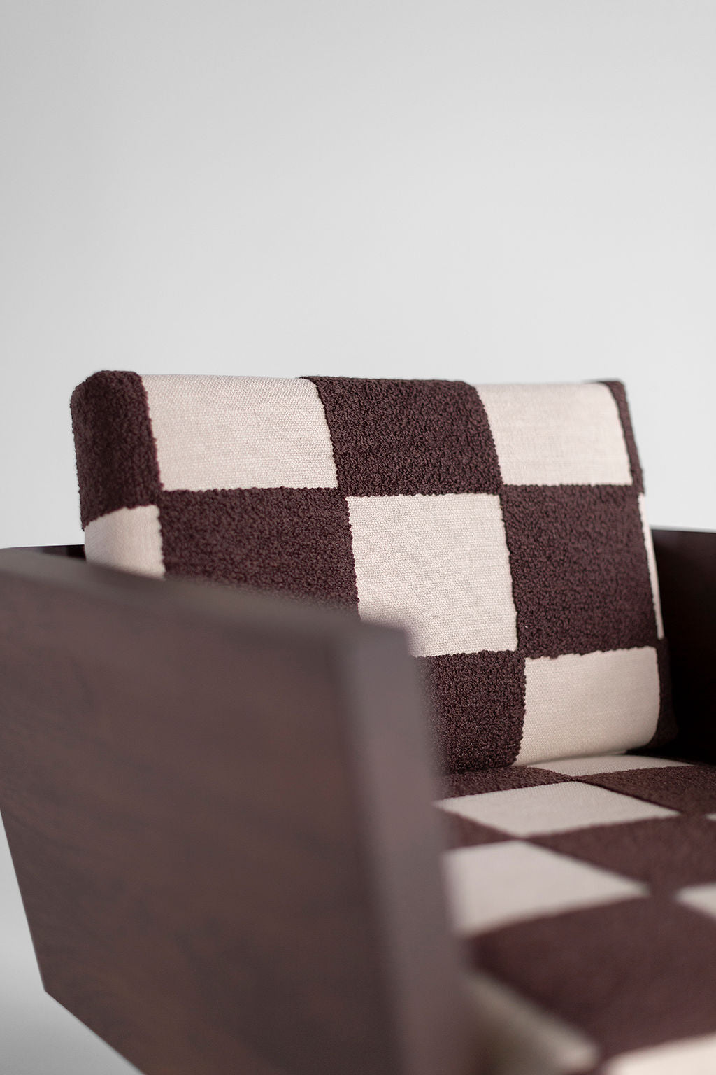 Suelo-Dining-Arm-Chair-in-Walnut-10