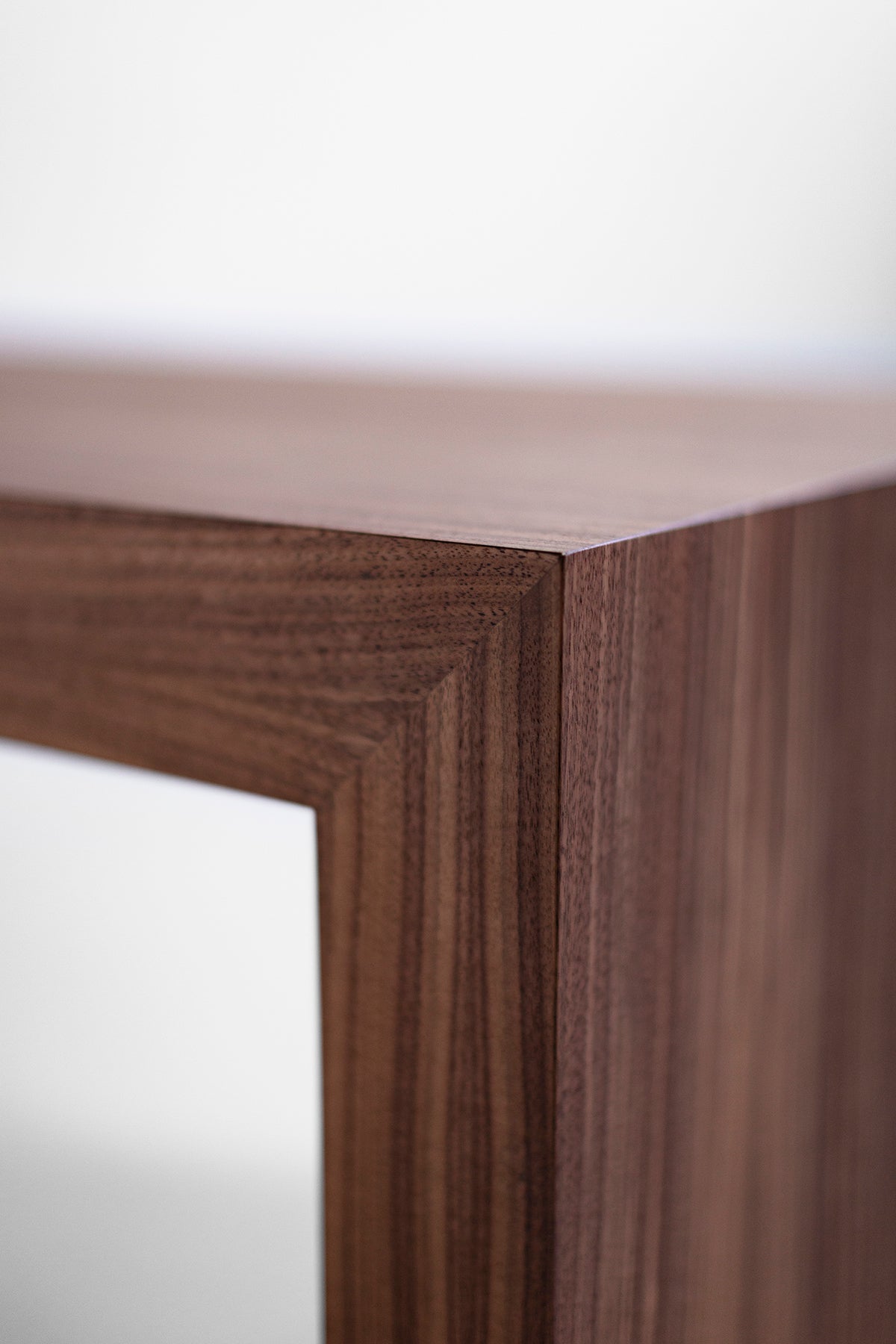Waterfall-Bench-Light-Walnut-06