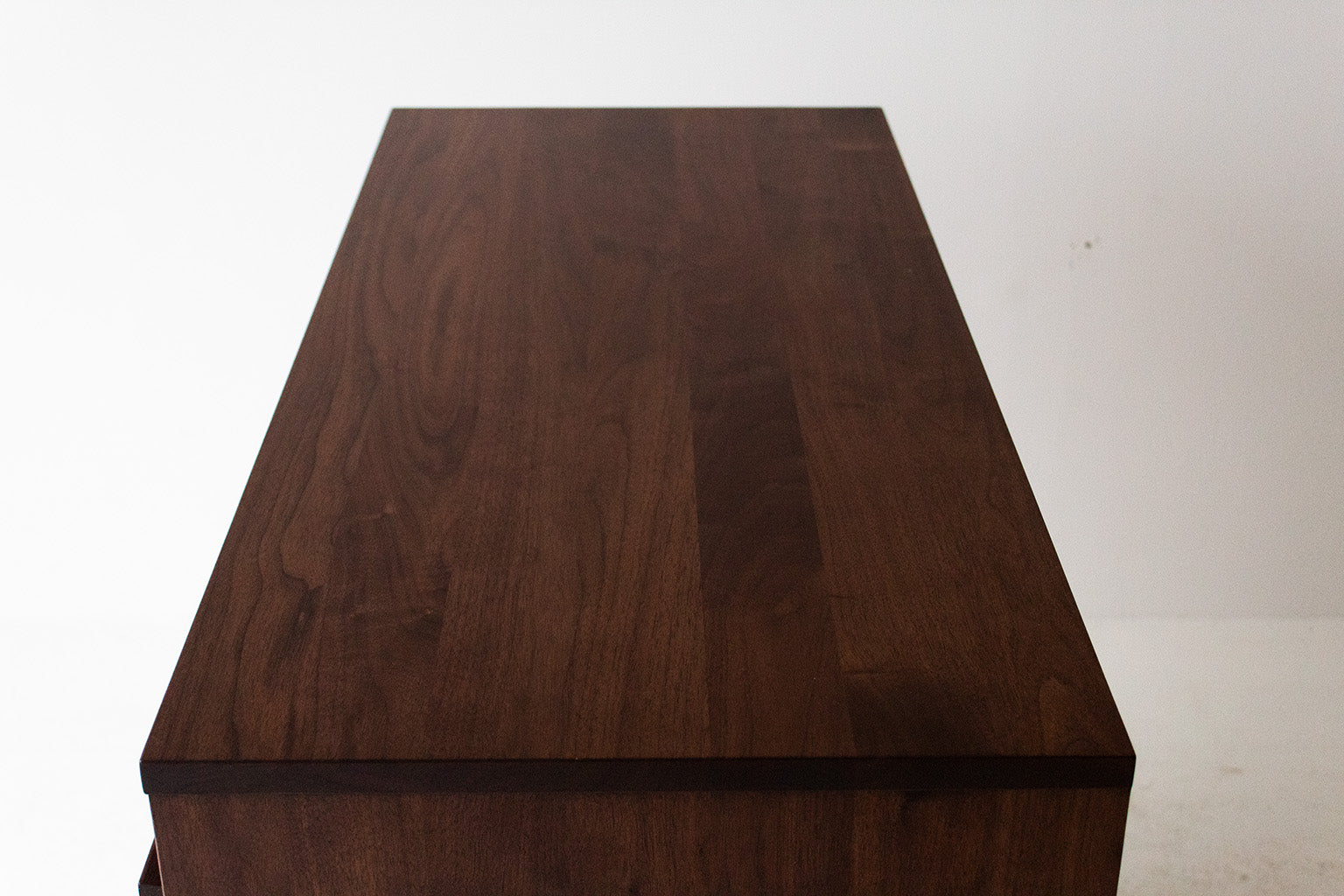 Modern-Walnut-Nightstand-05