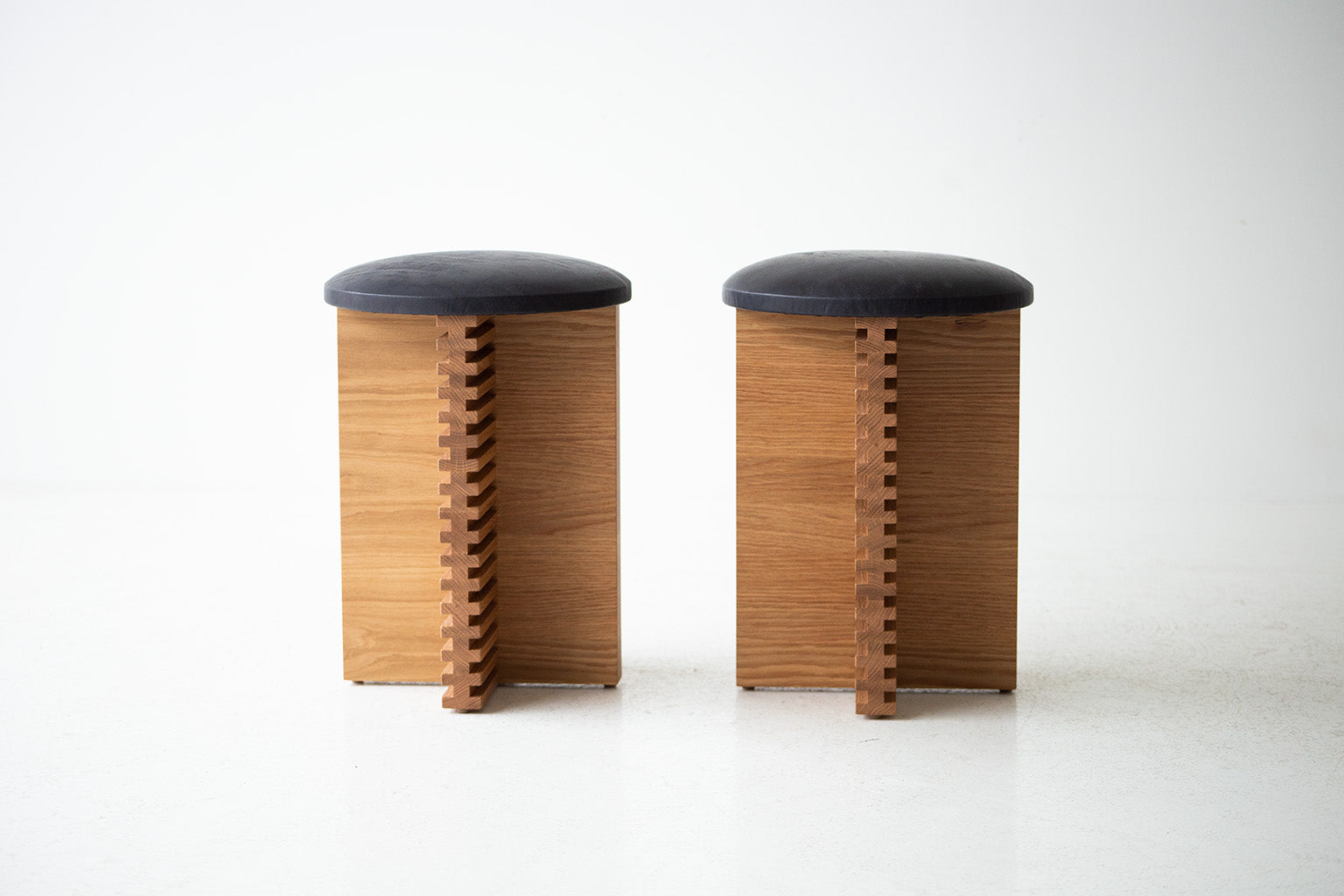 Modern-White-Oak-Stool-Cicely-03