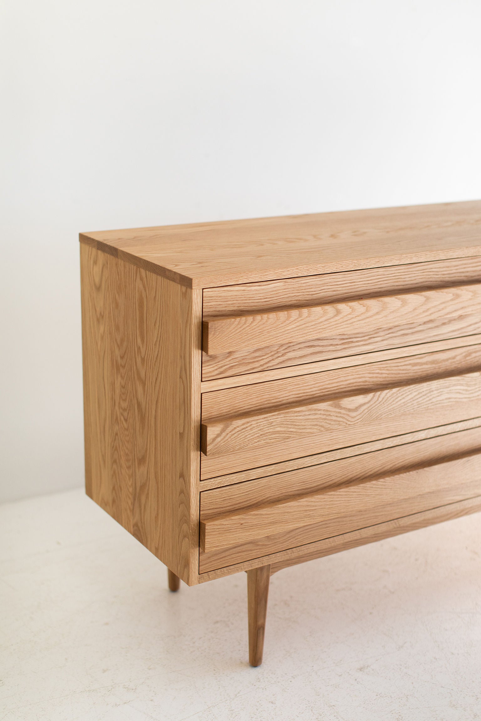 White-Oak-Modern-Dresser-10